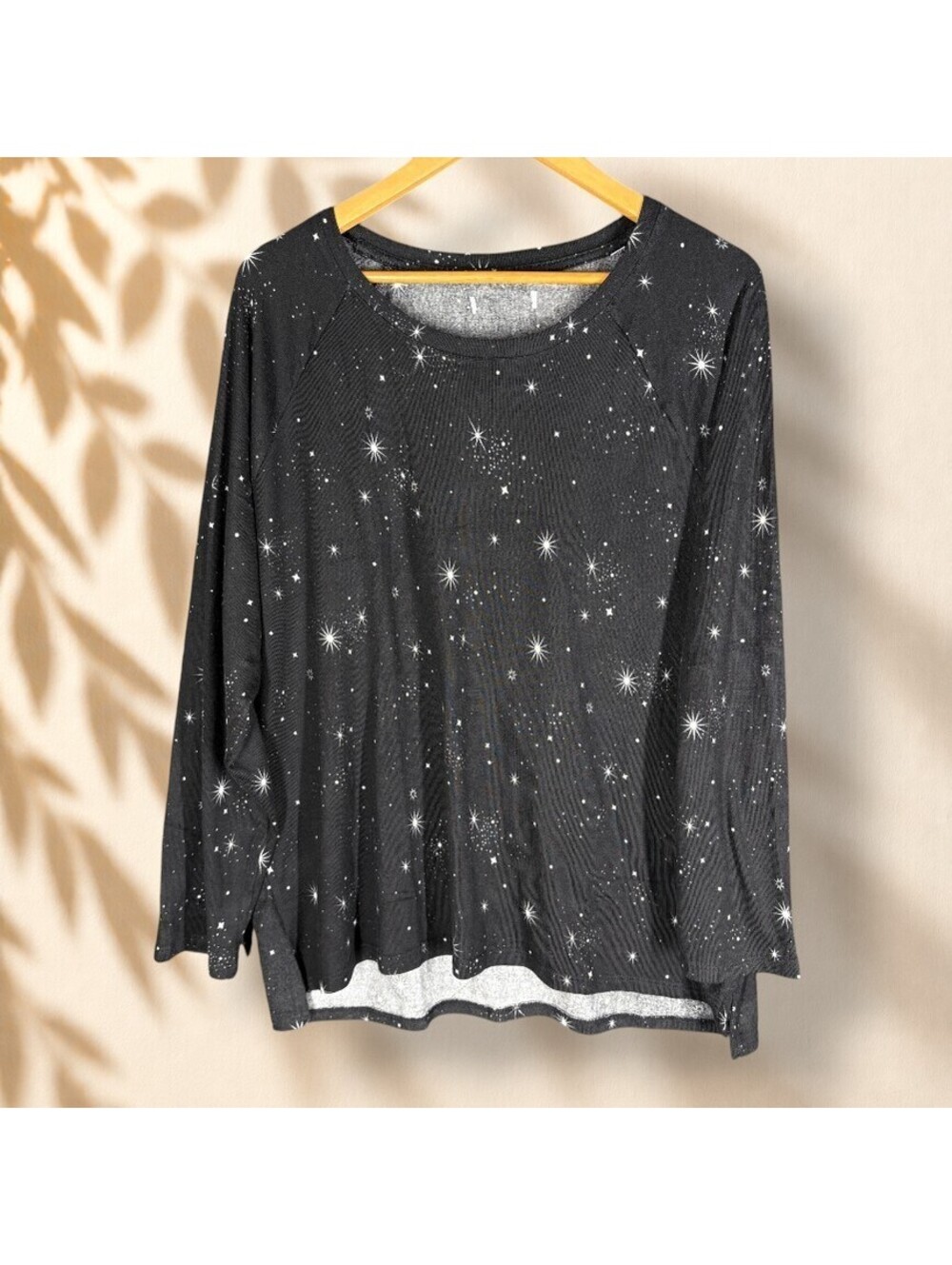 Unbranded Top Women M Medium Black Graphic Print Long Sleeve Casual Pullover